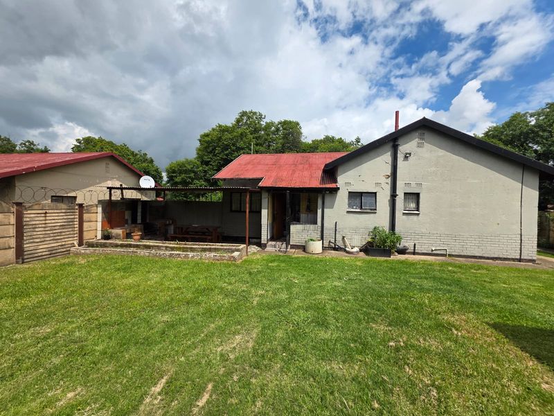 House for Sale in CW6 – Great Potential! - Photo 4