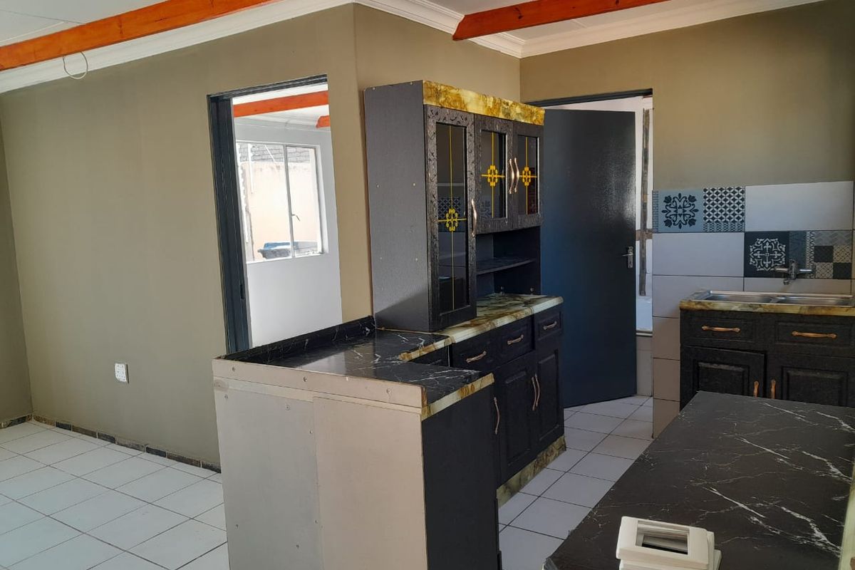 Charming 1-Bedroom Garden Cottage to Let -Water & Eletricity Included - Photo 5