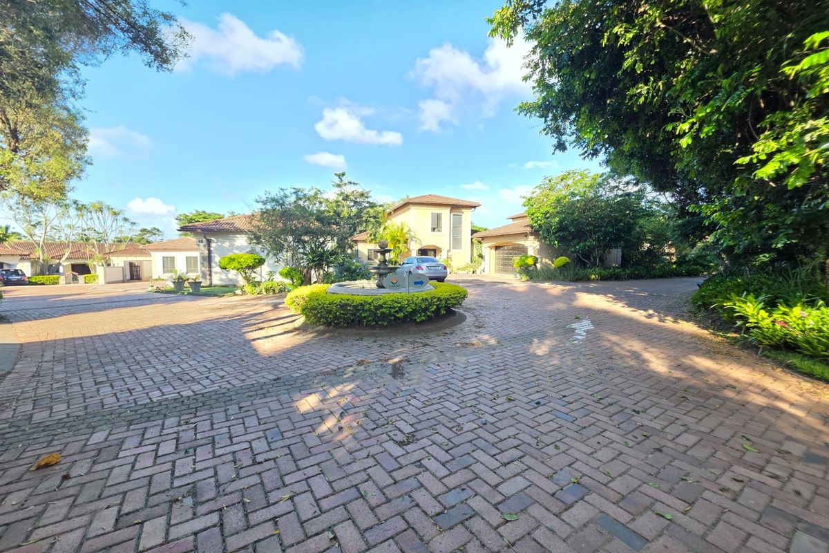 Family home for Sale in Umhlali Golf Estate – Secure Estate Living with Fairway Views - Photo 4