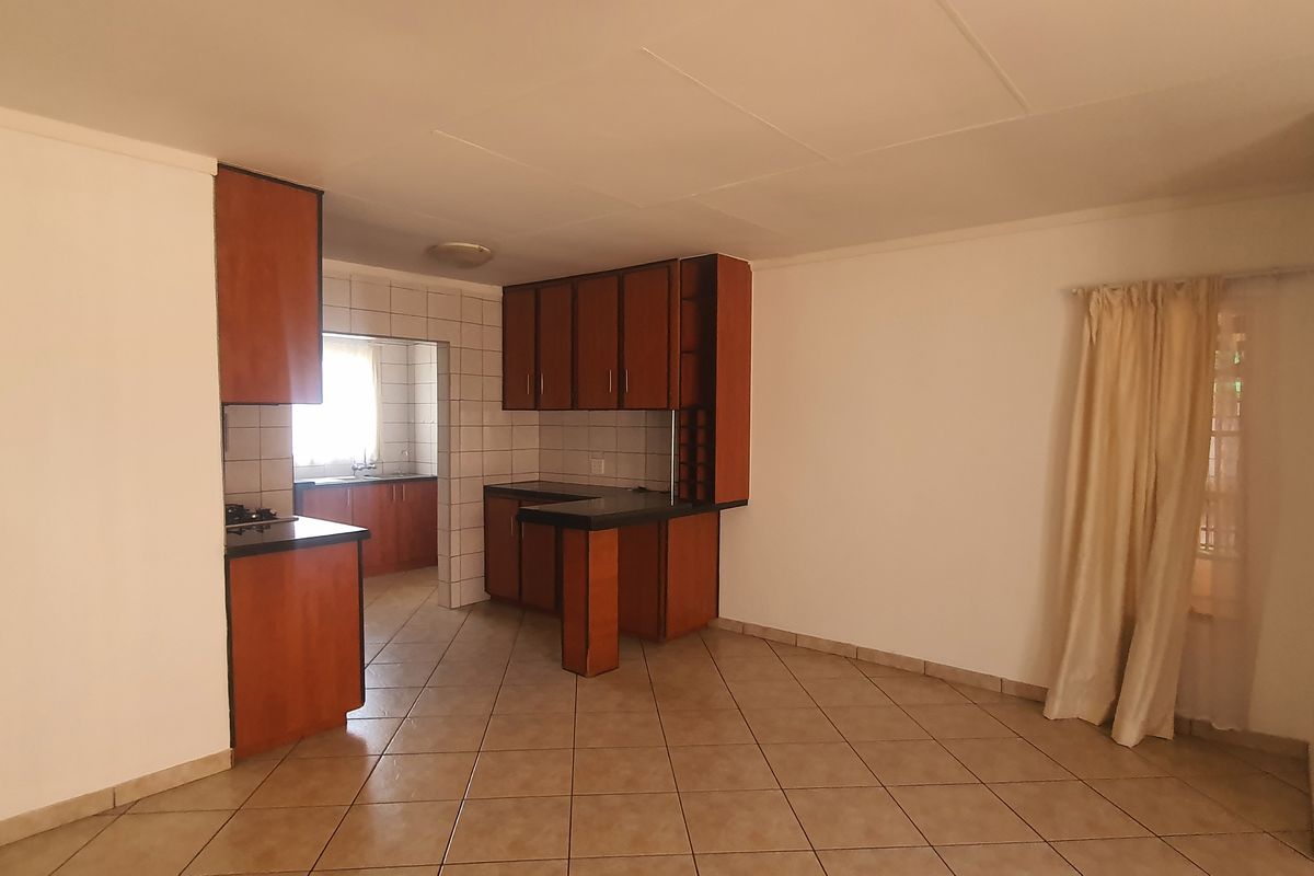 House For Sale In Heidelberg - Photo 2