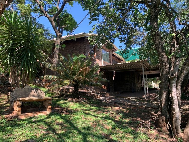 Move-In Ready Bushveld Home with Flatlet and Entertainment Areas - Photo 6