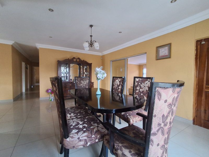 Immaculate and well kept 4 Bedroom Family Home in Waldrift, Vereeniging. - Photo 8