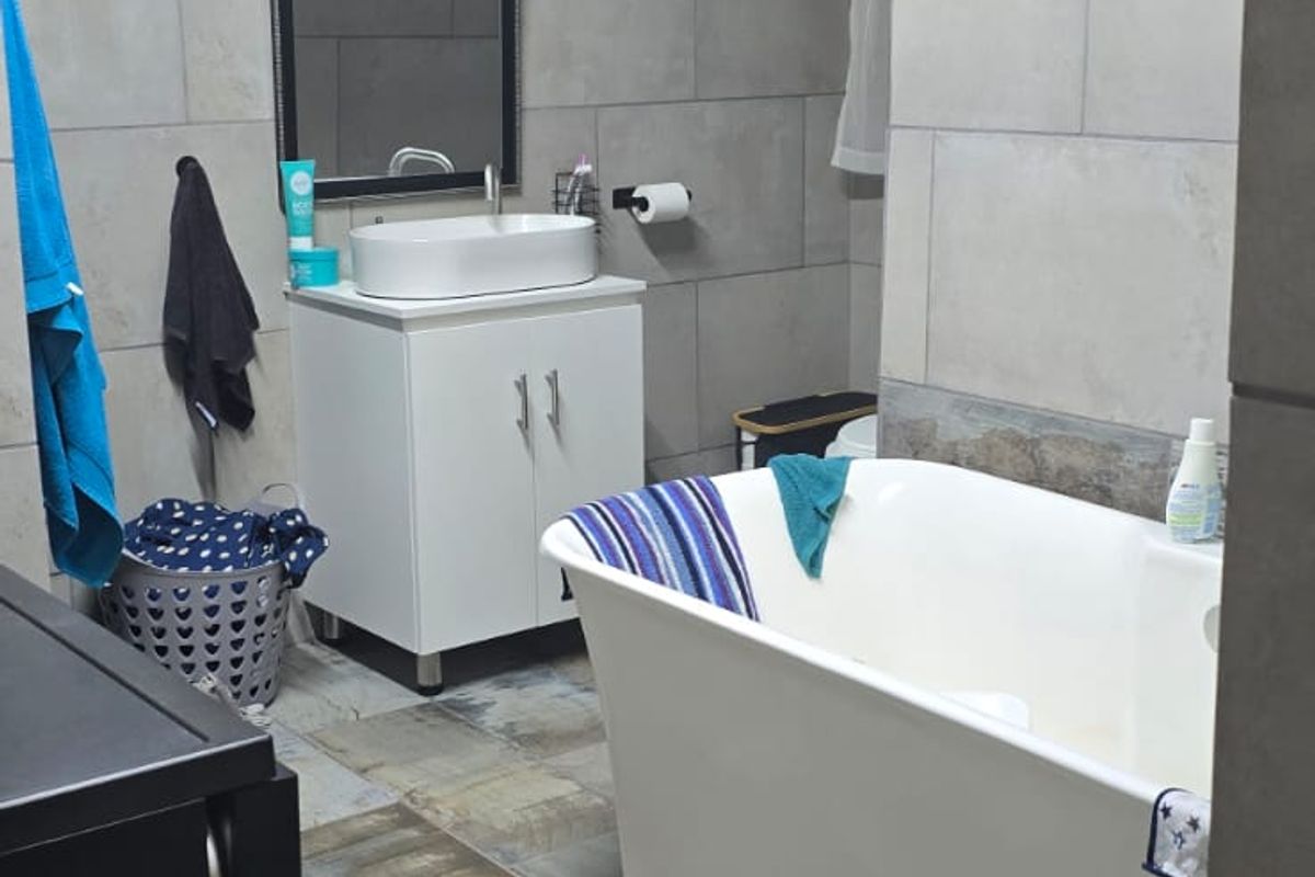 Excellent Investment Opportunity – Property for Sale in Vaalpark! - Photo 2