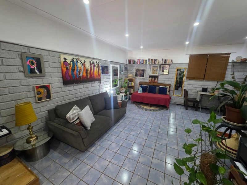 Beautiful 2-Bedroom House for Sale in Vaaloewer - Photo 8