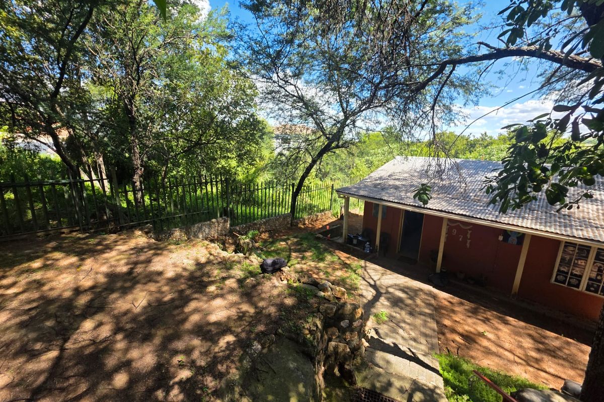 Beautiful 2-Bedroom House for Sale in Vaaloewer - Photo 5