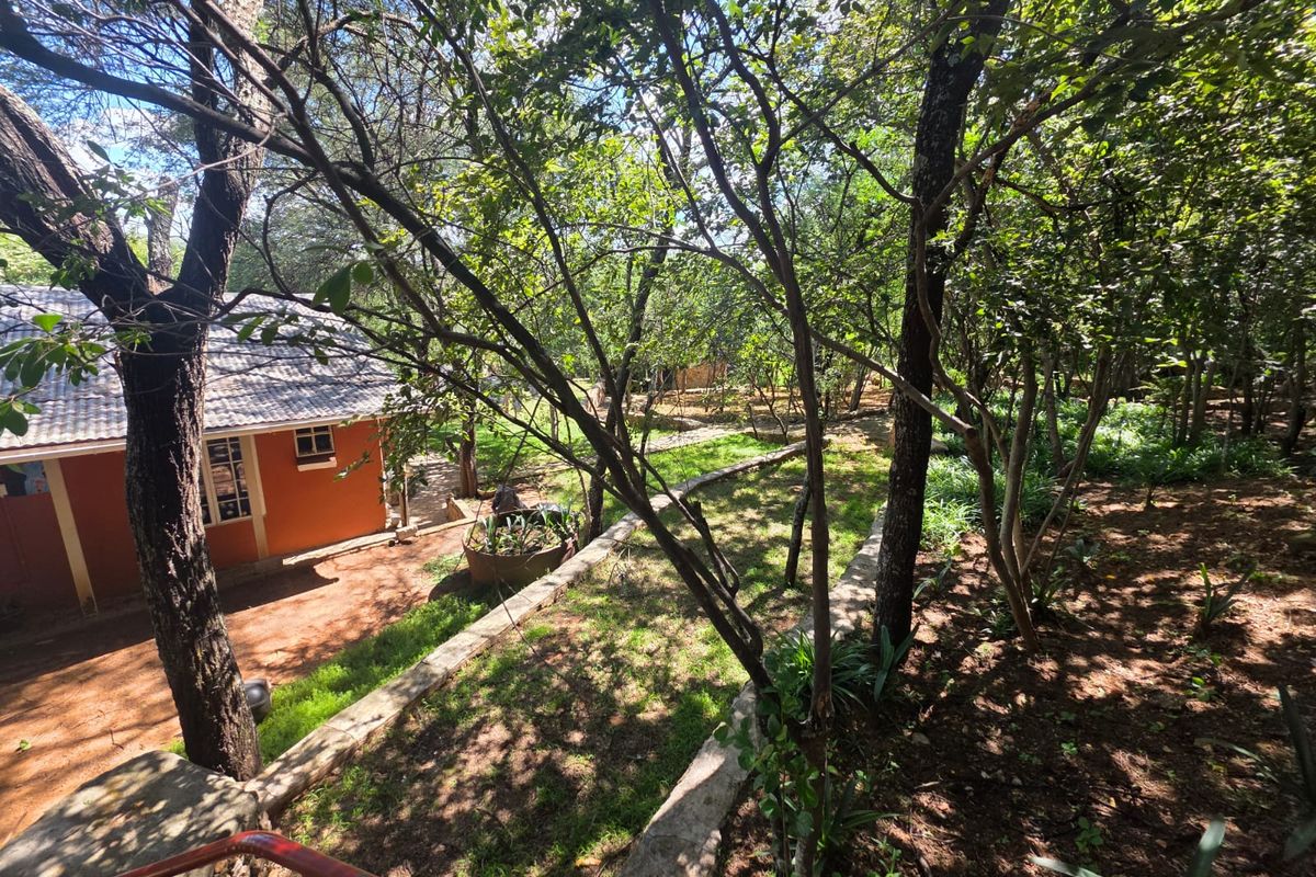 Beautiful 2-Bedroom House for Sale in Vaaloewer - Photo 2