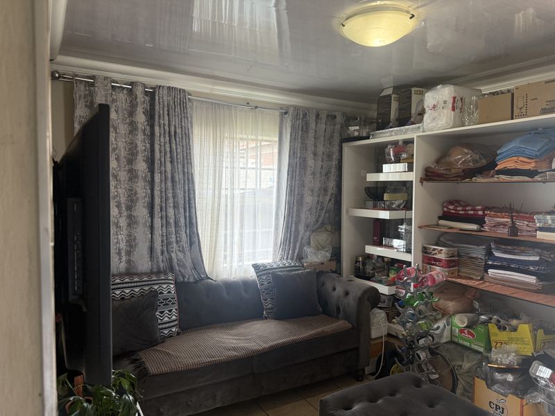 3 bedroom house for sale in Thatch Hill Estate - Photo 4