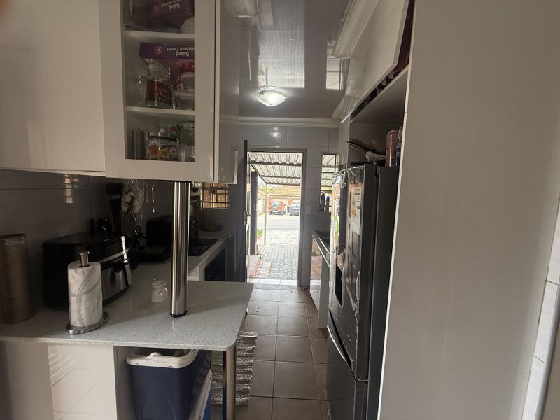 3 bedroom house for sale in Thatch Hill Estate - Photo 6