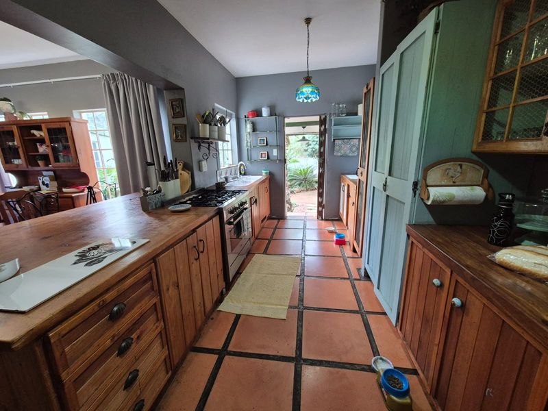 !Peaceful and Quiet Secured Area! - Photo 6