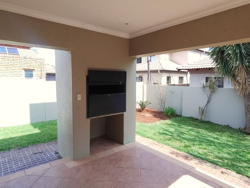 Complete 3 Bedroom House Montana - Photo 7