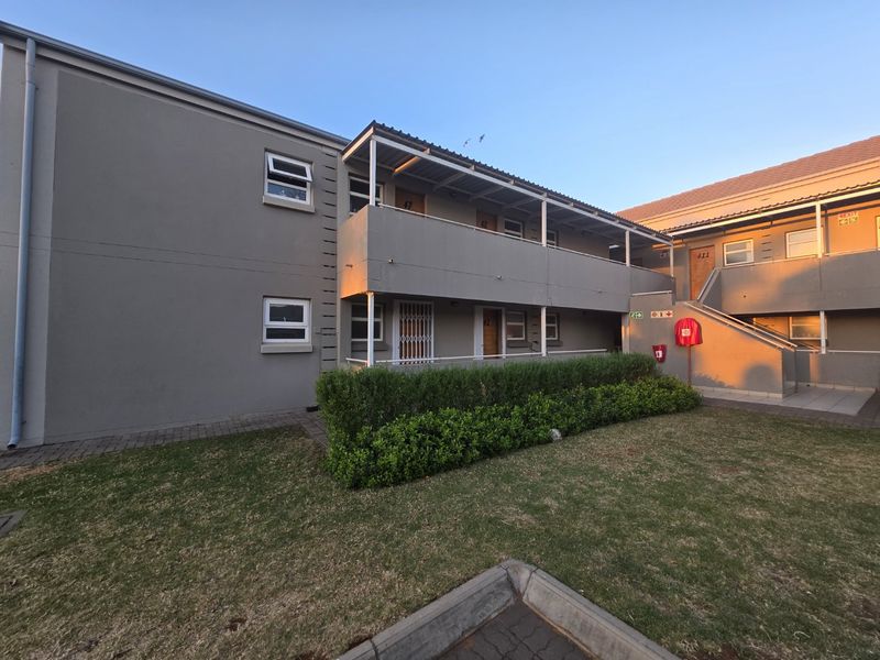 Modern 2 Bedroom Townhouse Montana - Photo 3