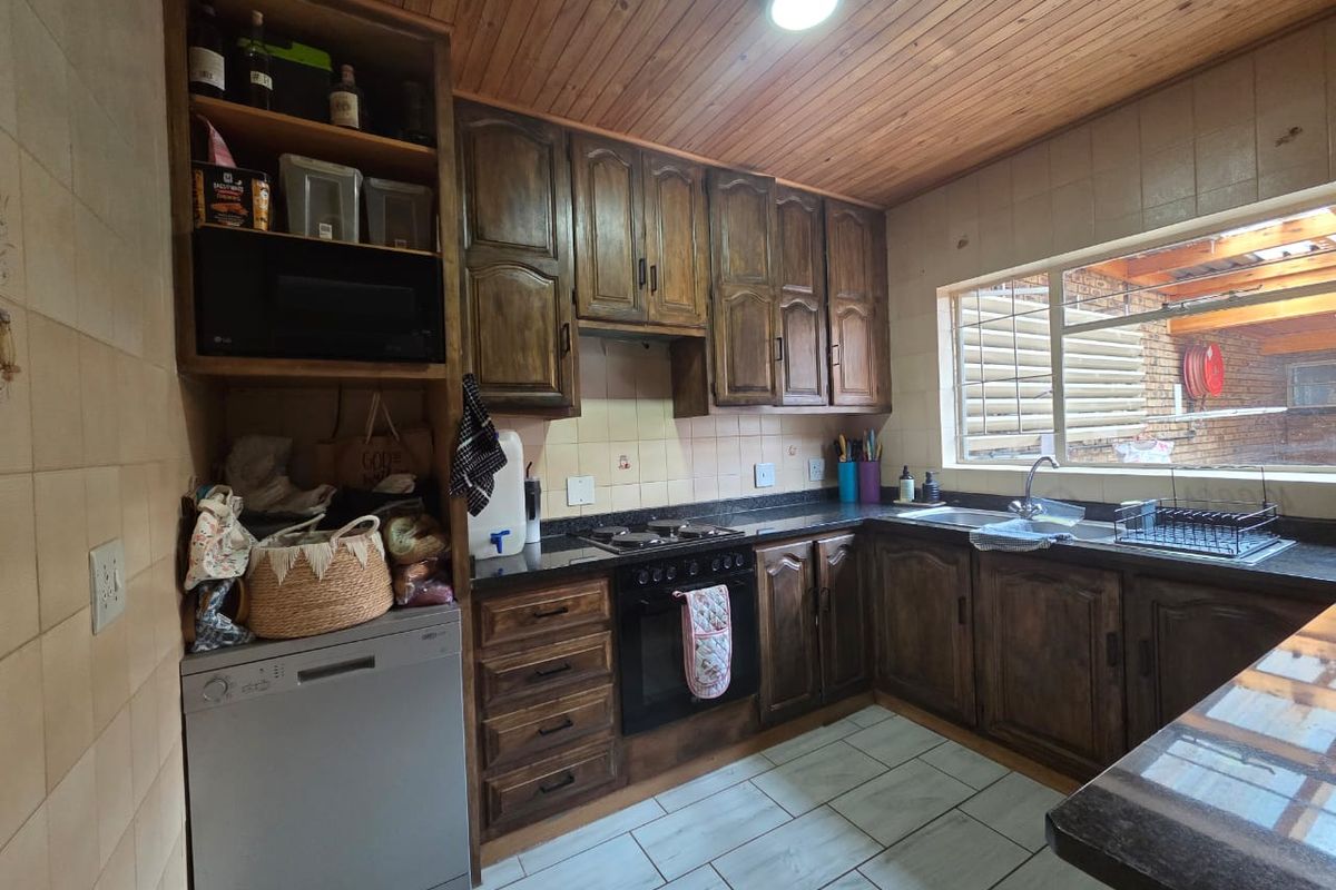 Ideal 3 Bedroom Duplex Wonderboom - Photo 4