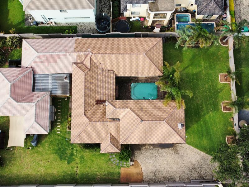 Discover the epitome of elegance and comfort in this immaculate double-storey Tuscan family home. - Photo 2