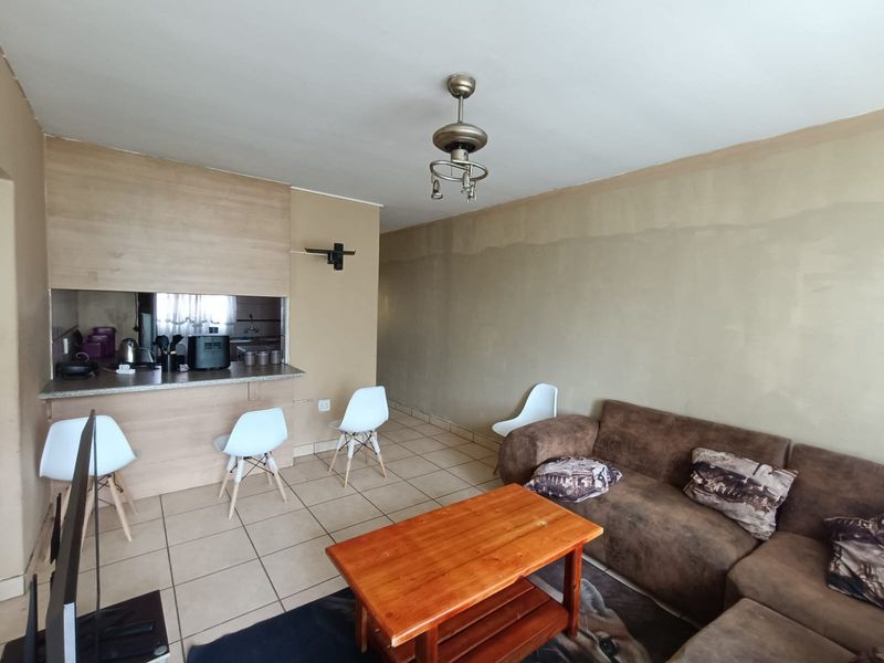 Secure 2-Bed Apartment | Prime Location. - Photo 5