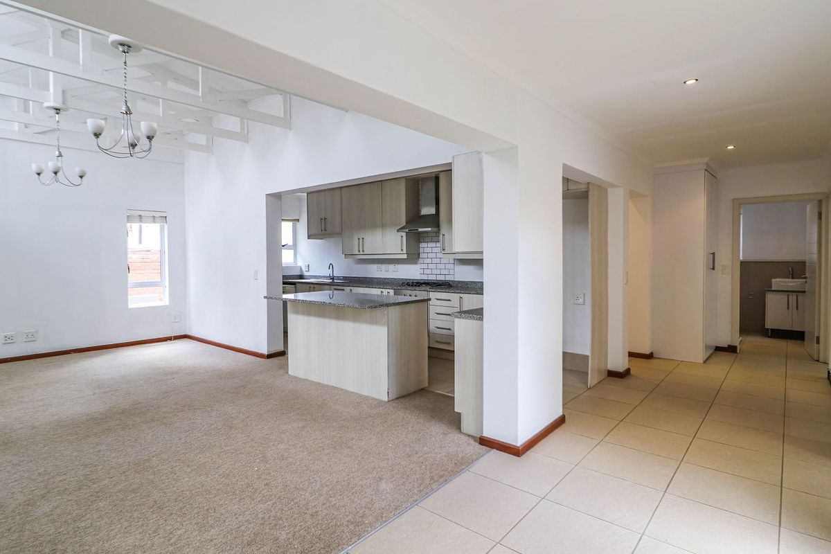 For Sale 3 bedroomed Townhouse - Photo 3