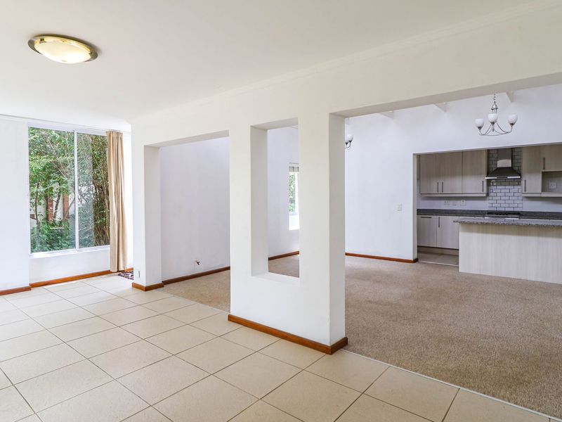 For Sale 3 bedroomed Townhouse - Photo 10