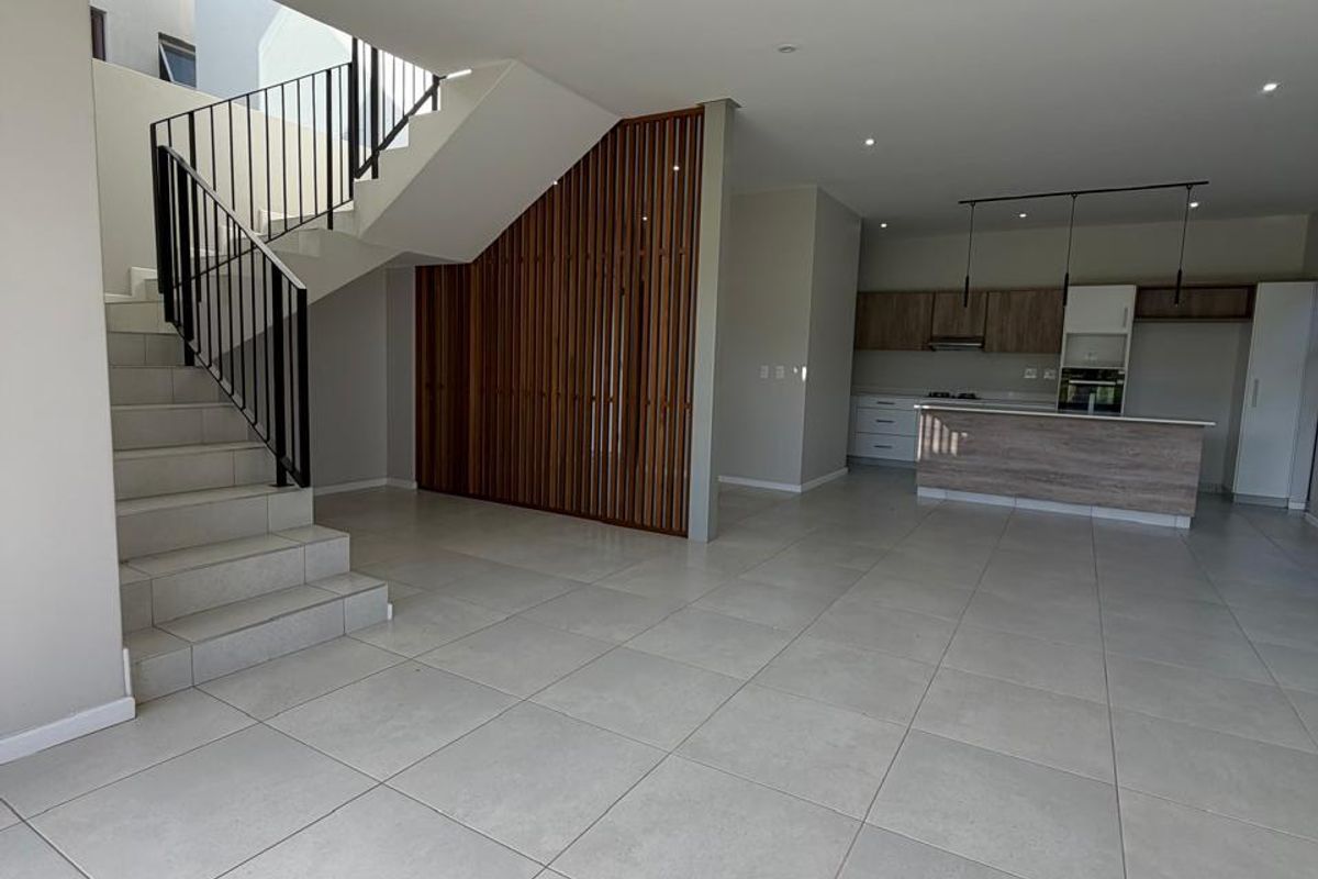 Modern Four-Bedroom Home in Exclusive Palm Lakes Development - Photo 2