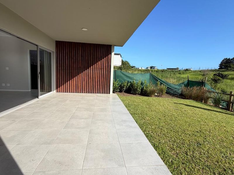 Modern Four-Bedroom Home in Exclusive Palm Lakes Development - Photo 8