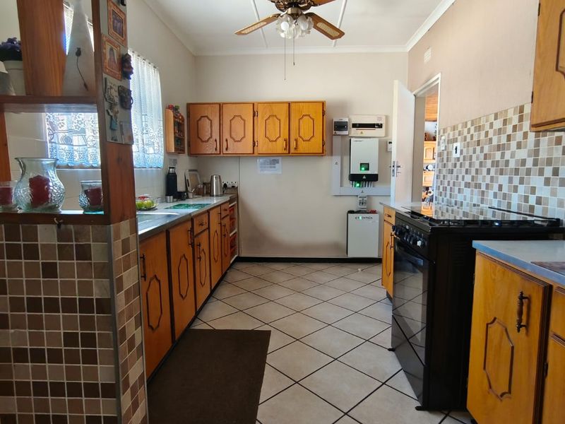Stunning Family Home with Endless Potential – Quiet Area, Sasolburg - Photo 6