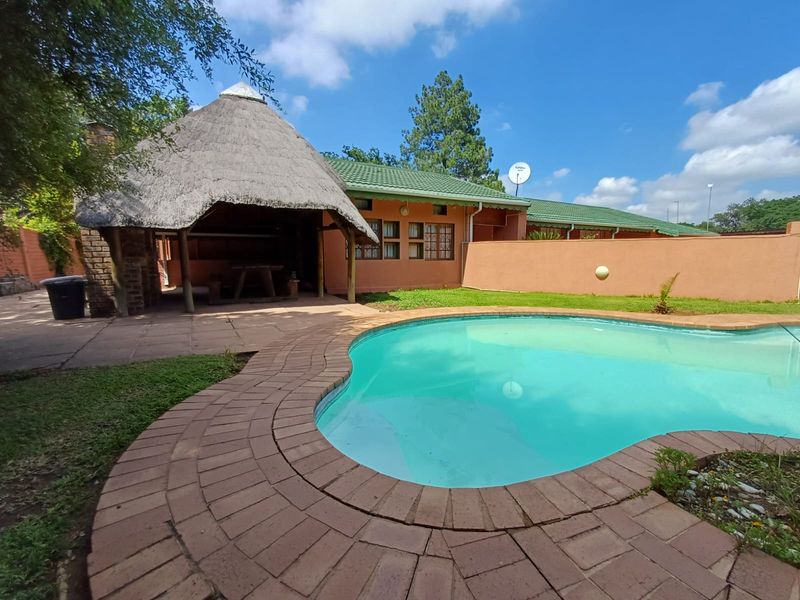 Big Family Home In Sasolburg Up For Grabs. - Photo 5