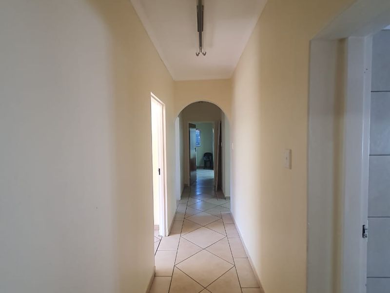 Property New To The Market SW 1 Selling At A Give Away Price. - Photo 9