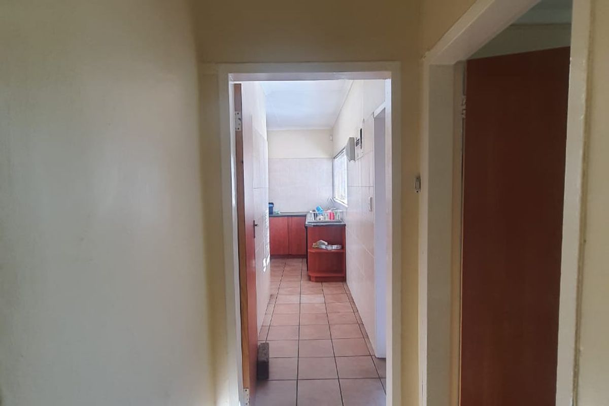 Property New To The Market SW 1 Selling At A Give Away Price. - Photo 5