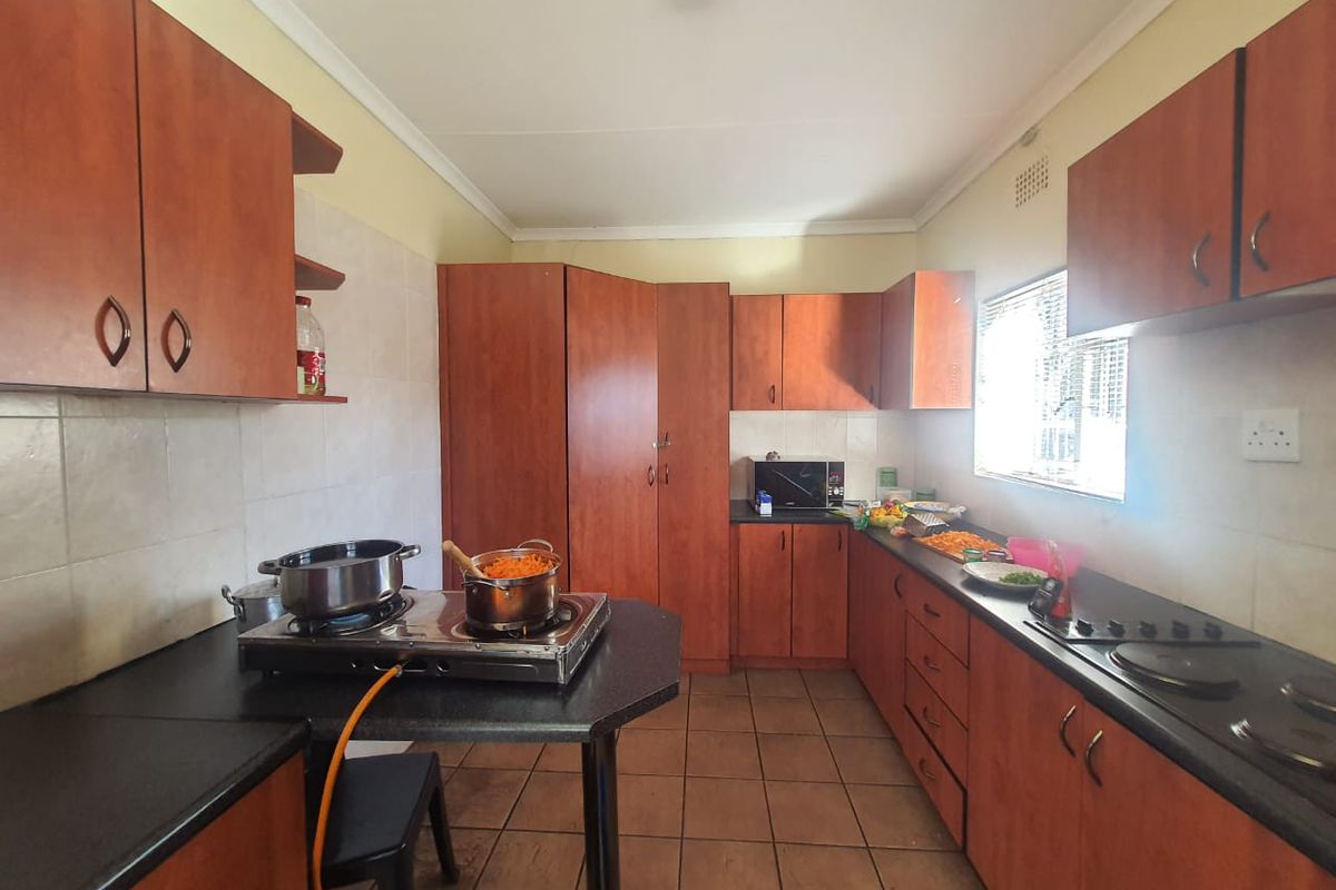 Property New To The Market SW 1 Selling At A Give Away Price. - Photo 3