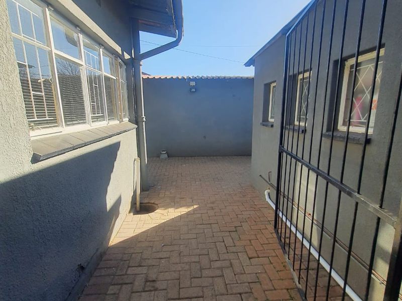 Property New To The Market SW 1 Selling At A Give Away Price. - Photo 4