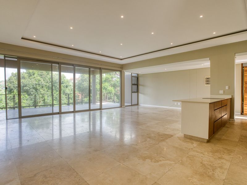 Modern Single-Level Condo with Forest Views – To Rent - Photo 6