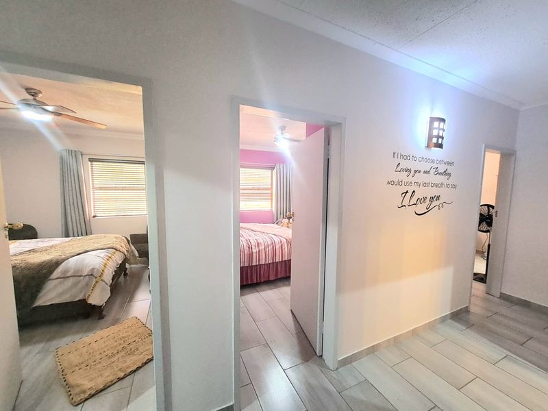 MODERN, SPACIOUS TOWNHOUSE IN SOUGHT-AFTER THREE RIVERS PROPER. - Photo 10