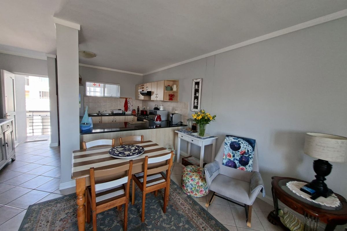 Large, Delightful apartment in Reebok - Photo 5