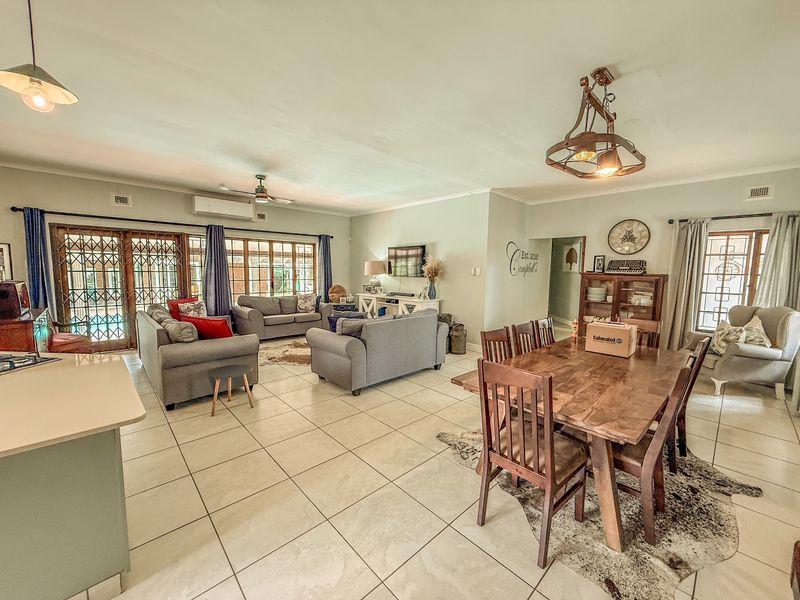 Immaculate 5-Bedroom Family Home for Sale in Panorama - Photo 6