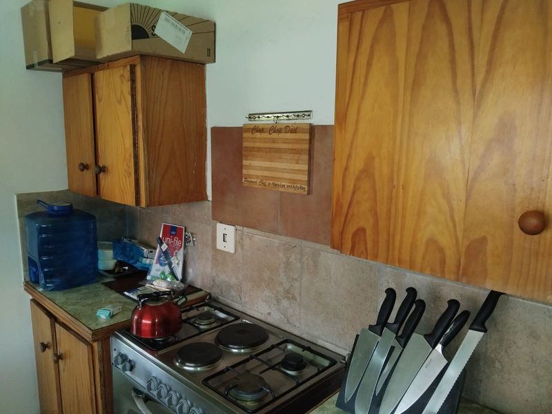 3 Bedroom in complex - Photo 3