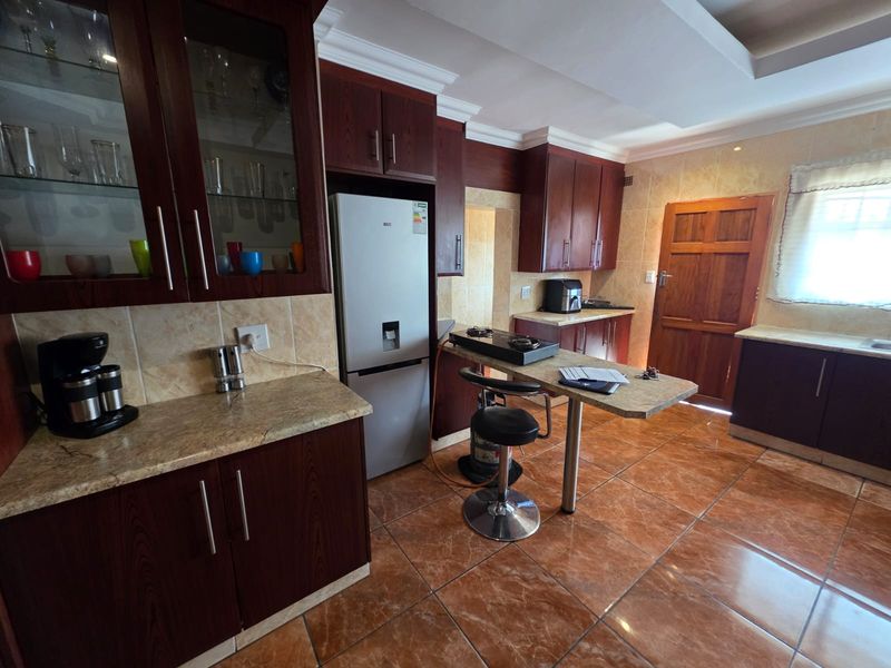 BARGAIN OF THE WEEK – Family Home for Sale in Vaalpark! - Photo 6