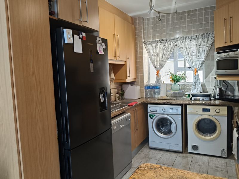 Apartment For Sale In Jeffreys Bay - Photo 10