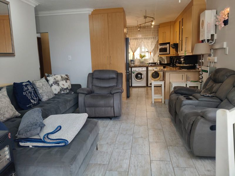 Apartment For Sale In Jeffreys Bay - Photo 5