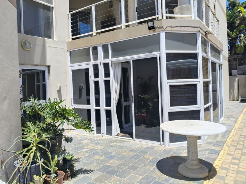 Apartment For Sale In Jeffreys Bay - Photo 1