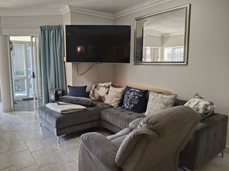 Apartment For Sale In Jeffreys Bay - Photo 6