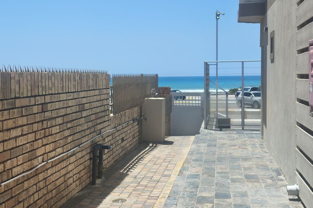 Apartment For Sale In Jeffreys Bay - Photo 5