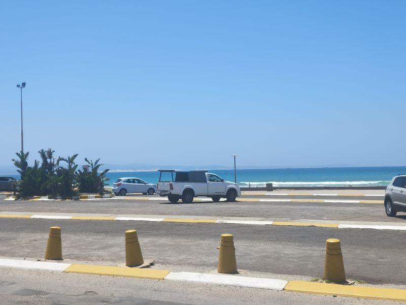 Apartment For Sale In Jeffreys Bay - Photo 1