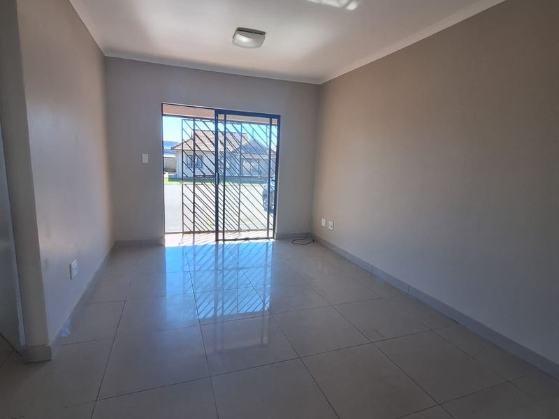 Gated complex with 24 Hour Security - Photo 10