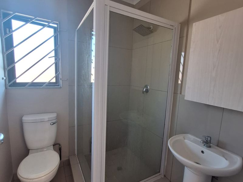 Gated complex with 24 Hour Security - Photo 7