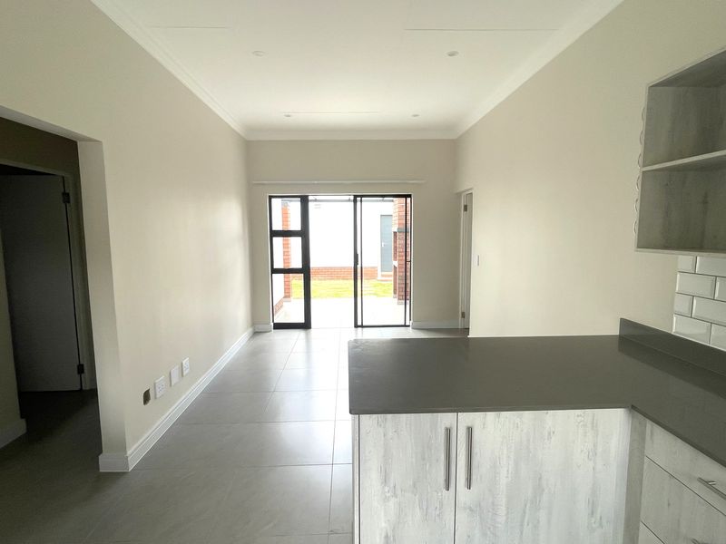 Modern, secure Estate living - Photo 5