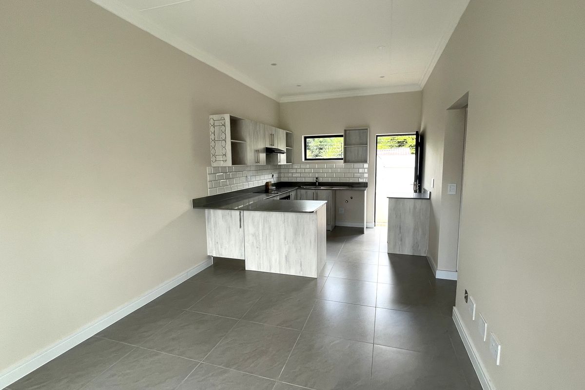 Modern, secure Estate living - Photo 4