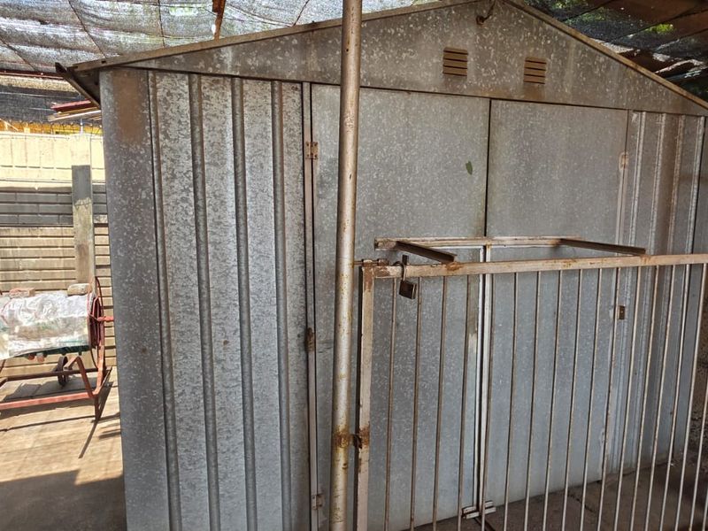 Charming 3-Bedroom Home with Borehole & ALL Furniture Included – CW4. - Photo 3