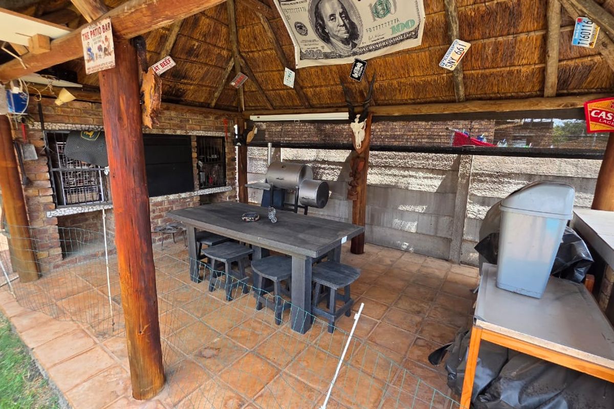 Neat 3 Bedroom House Doornpoort - Photo 3