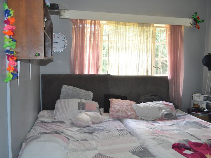 Family house for sale in Sasolburg walking distance to schools and shopping centers - Photo 9