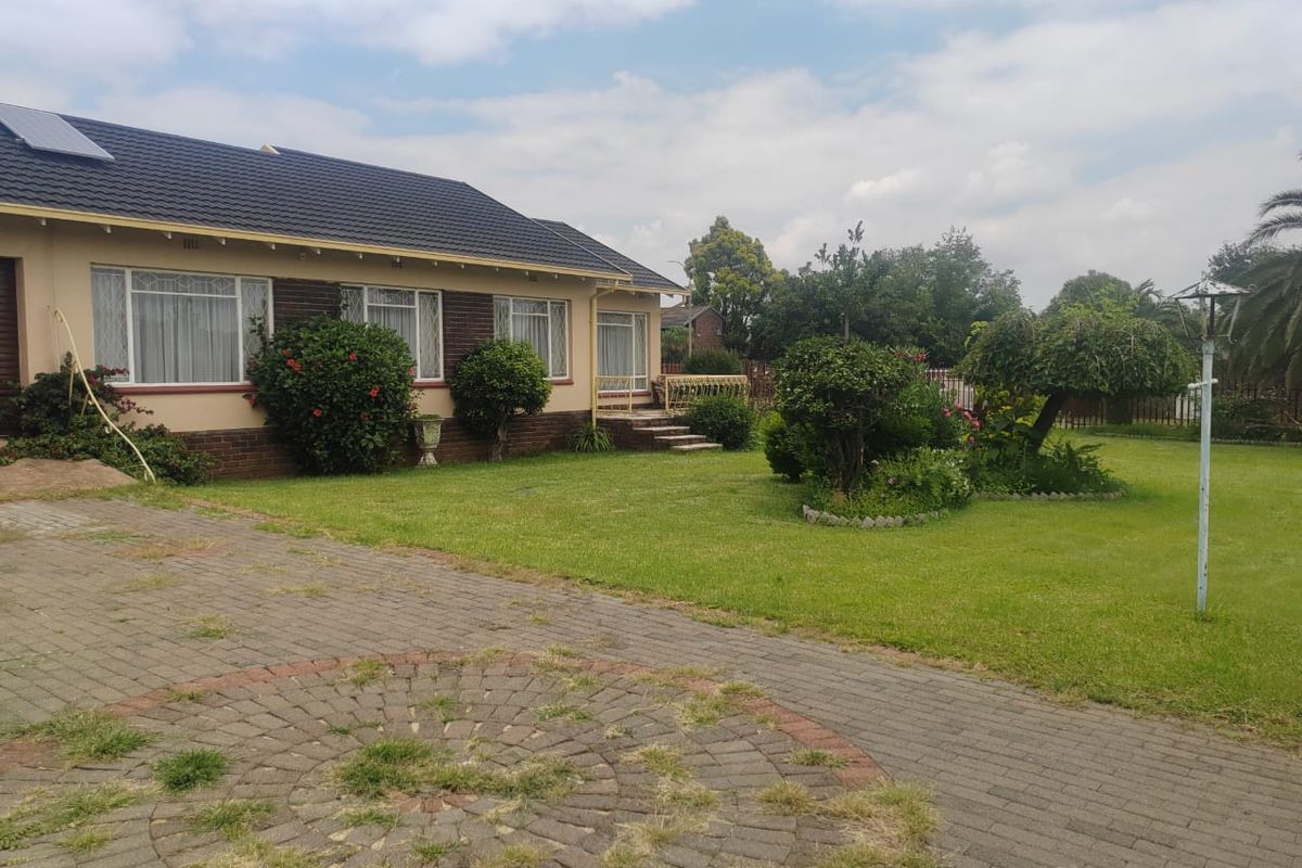 3 bedroom family house in Freeway Park,1269m2 - Photo 4