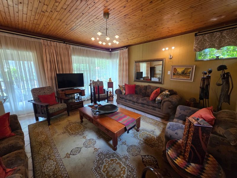 ABSOLUTELY STUNNING HOUSE FOR SALE IN SASOLBURG – SOUGHT-AFTER AREA! - Photo 10