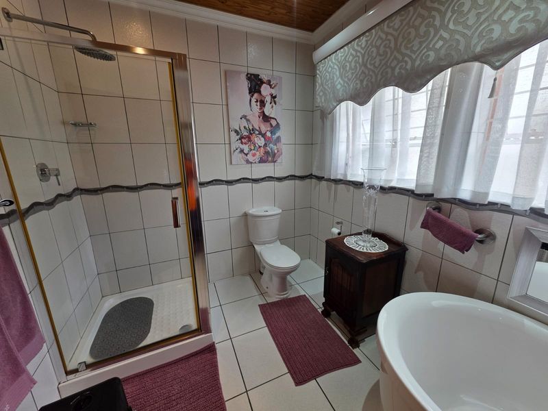 ABSOLUTELY STUNNING HOUSE FOR SALE IN SASOLBURG – SOUGHT-AFTER AREA! - Photo 4